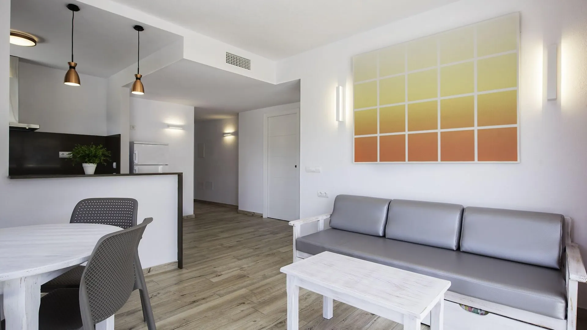 Oasis Sa Tanca Apartamentos Cala Llonga  Appartamento Cala Llonga (Ibiza)