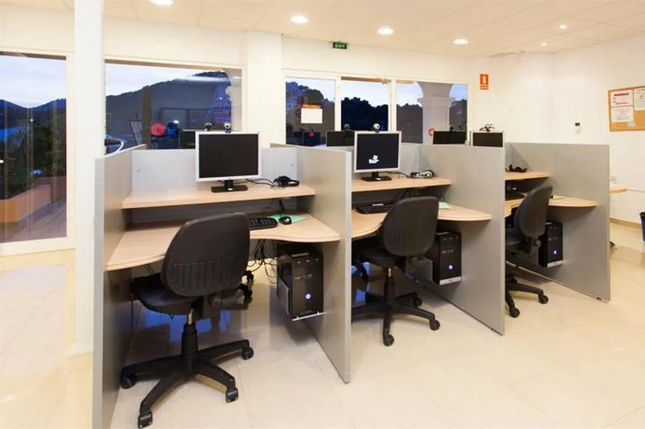 Appartamento Oasis Sa Tanca Apartamentos Cala Llonga  Spagna
